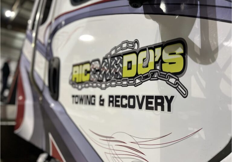Tow truck door logo lettering for Riccardo's Towing & Recovery, by Lombardo Lettering, New Jersey